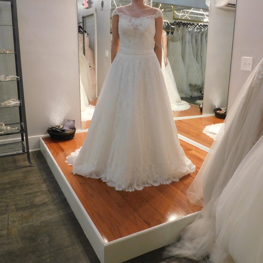 Wedding Dress Allure 9222